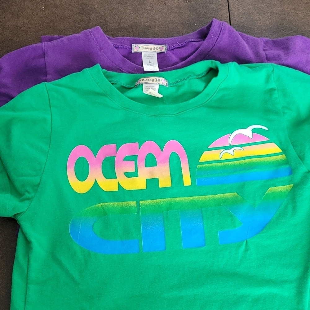 Ocean city t-shirts girls size Large